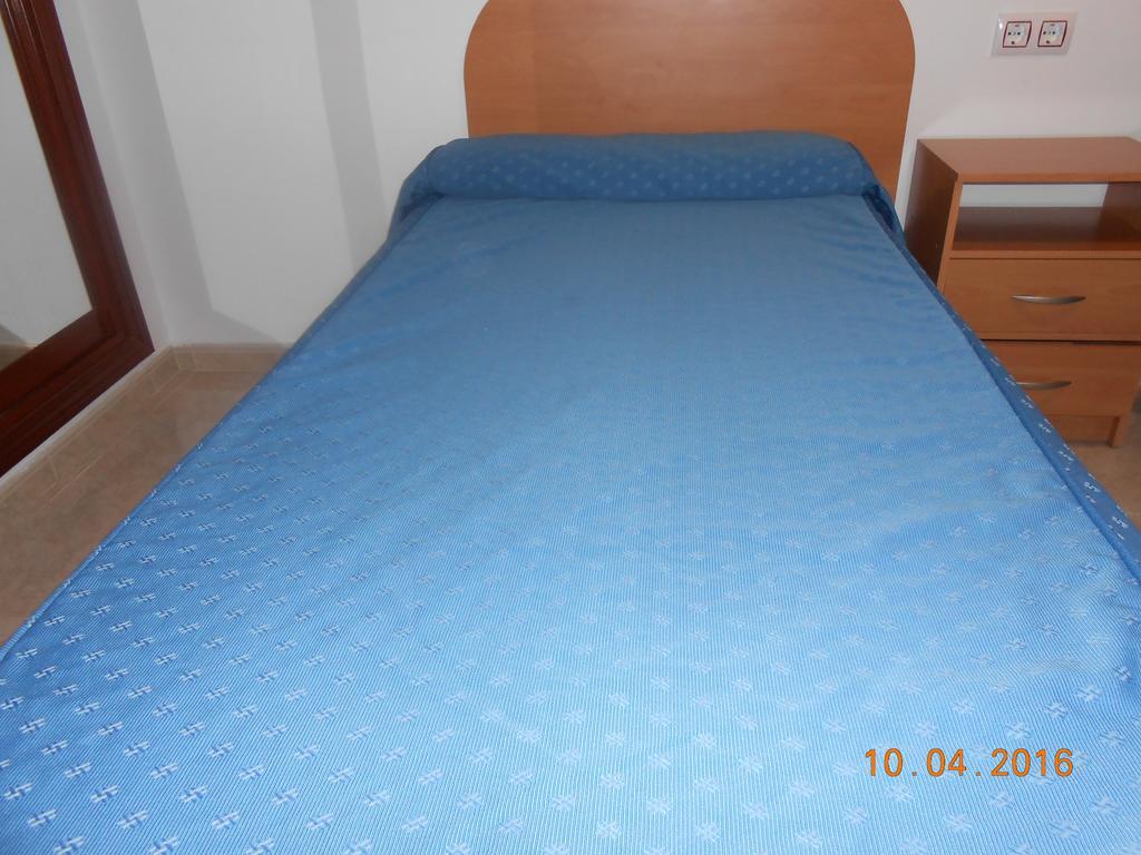 Apartahotel Los Hermanos Оканья Экстерьер фото